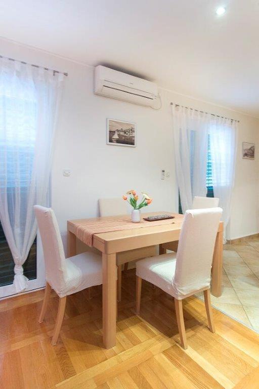 Dalma Residence Apartman Girandella Zaboric Luaran gambar